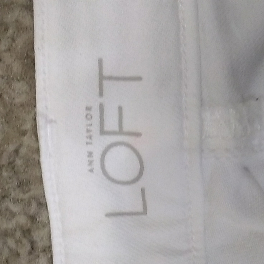 2/$15 Ann Taylor capri - Picture 2 of 7